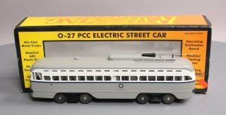 Mth 30 - 2559 - 1 Newark Pcc Elelctric Street Car W/ps2 Ln/box