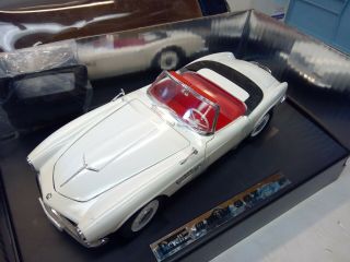 Revell Bmw 507 Touring Sport Cabrio 1/18 Master Piece Edition 8810 - With top 2