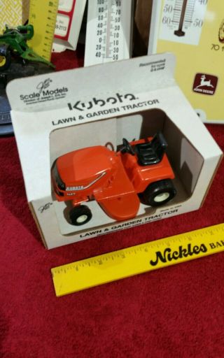 Kubota 1400 Lawn And Garden Tractor Farm Toy - Scale Models Ertl Nib