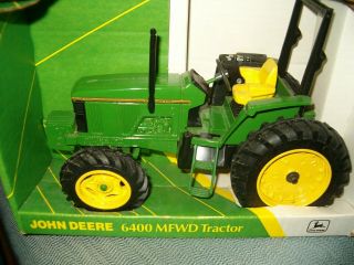 John Deere 6400 Mfwd 1/16 Scale Tractor W/box