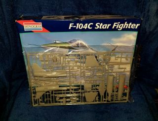 Monogram 5240 1/72 F - 104c Starfighter - Builder 