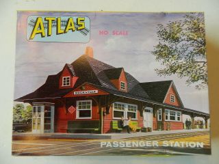 1962 Atlas Train H O Ho Scale Gauge Passenger Station Kit 706