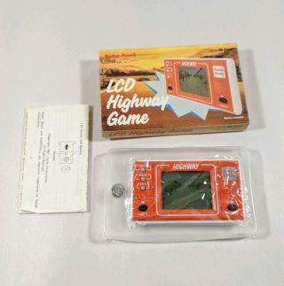 Vintage Lcd Highway Game Radio Shack Handheld Arcade & Complete Watch