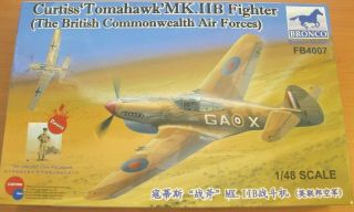 Bronco Models 1/48 Curtiss P - 40 Tomahawk Mk Ii 4007 Plastic Model Kit