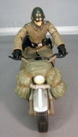 1:18 21st Century Toys / Ultimate Soldier World War 2 German Motorcycle W/ Rider