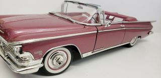 1959 Buick Electra 225 Convertible Road Signature 1:18 Scale Diecast