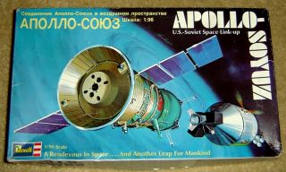 1975 Revell Apollo - Soyuz Historic Space Link - Up