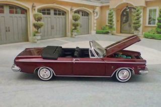1964 Chrysler 300K Convertible w/Cross Ram 413 cu in V - 8 Engine 1/64 Scale LE I 3