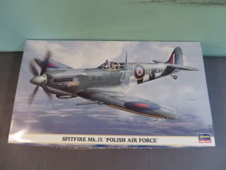 Hasegawa 1:48 Spitfire Mk.  Ix Polish Air Force Model Kit Open Box 09656