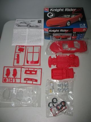 Amt 2000 Knight Rider Pontiac 1/25 Scale Plastic Model Classic Car Kit 31539