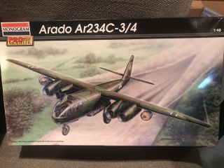 Monogram Pro Modeller Arado Ar234c - 3/4 1:48 Scale Box Kit 85 - 5979 Wowza