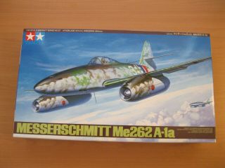 Tamiya 1/48 Messerschmitt Me 262 A - 1a 61087 Plastic Model Kit