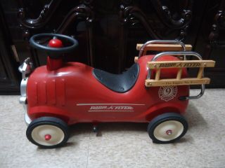 Vintage Radio Flyer Metal Red Ride - On Fire Engine No 9