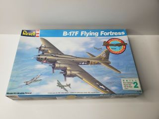Revell 1/72 Boeing B - 17f Flying Fortress Bomber Command Skill 2