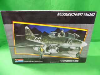 Monogram Messerschmitt Me262 1/48 Kit Inside.