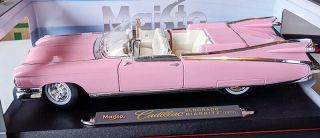 1959 Cadillac Eldorado Biarritz Diecast Car - 1:18 - Maisto - Pink Convertible