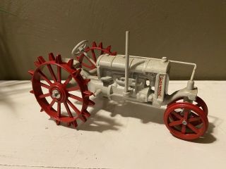 Fordson Tractor On Steel Wheeled C.  S.  No.  4 J.  L.  E.  1980 Scale Models 1/16 Diecast