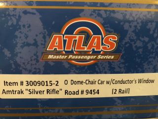 Atlas O 2 - Rail California Zephyr 3009015 - 2 Amtrak Silver Rifle 9454 Dome - Chair