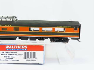 HO Scale Walthers 932 - 9039 GN Great Northern Vista Dome Coach Passenger Car RTR 3