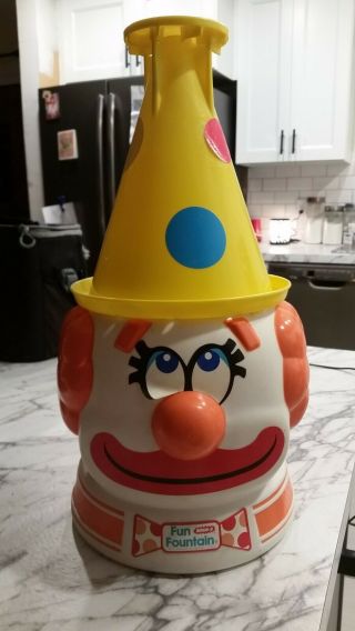 American Joustra Ceji Wham - O Fun Fountain Clown Hat Sprinkler Water Toy 1979