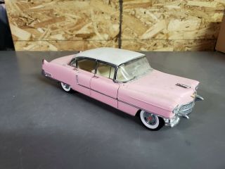 Elvis Presley Mrc 1955 Pink Cadillac 1/18 Scale Die Cast Collector 
