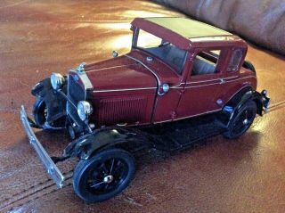 Motor City Classics 1931 Ford Model A Coupe Burgandy 1:18 Scale