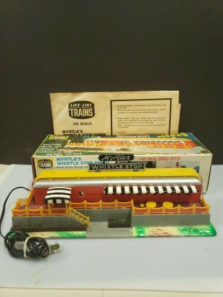 Life Like Ho Scale " Myrtle`s Whistle Stop Diner " With Air Whistle 8707