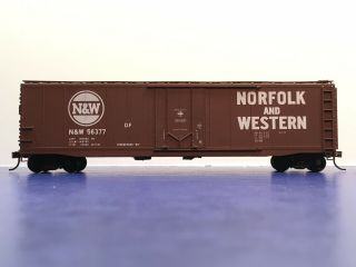 Ho Scale " Norfolk & Western” N&w 56377 50’ Freight Train Box Car