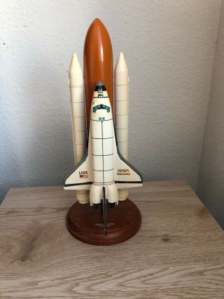 Nasa Discovery Space Shuttle 1/200 Scale