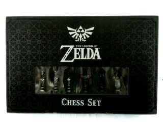 The Legend Of Zelda Collectors Edition Chess Set Board Game Usaopoly