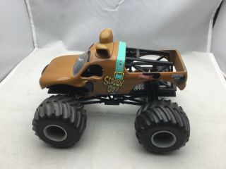 Hot Wheels Monster Jam Scooby Doo Die - Cast Vehicle,  1:24 Scale