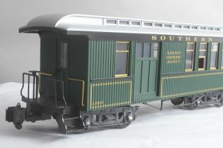 G Gauge - LGB 37815 Southern Railway Railway Express REA Combination Car 2