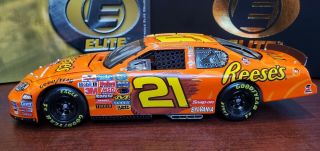 2004 Kevin Harvick 21 Reese ' s RCR 35th Anniversary RCCA Elite 1:24 Action MIB 2