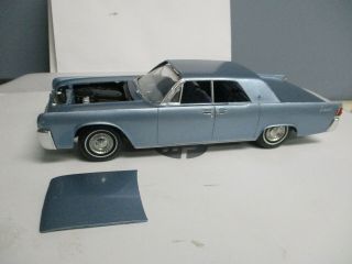 1962 Lincoln Continent 4 Door Sueside 1/24scale Classic Model Car Diarama