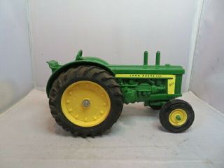 Collectible Ertl John Deere " 820 " Farm Toy Tractor 1:16 Scale