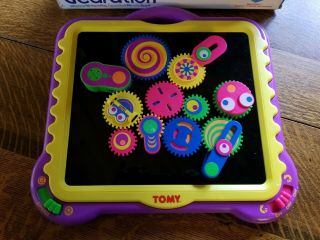 Tomy Gearation,  A Magnetic Sensory Building Set,  1997 Complete W/ Box 11 Gears