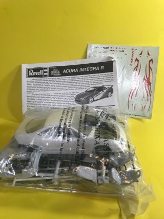 Revell 1/25 Acura Integra Type R Kit 2572 No Box Package Ba1409