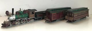 Wonderland Express Steam Locomotive And 2 Passenger Cars On30 Scale