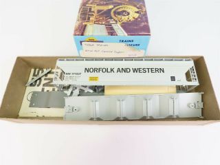 Ho Scale Athearn N&w Norfolk & Western 4 - Bay Covered Hopper 171037 Custom