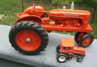 Vintage Allis Chalmers Wd45 1/16 Scale And Small Ac 8070 Tractors By Ertl