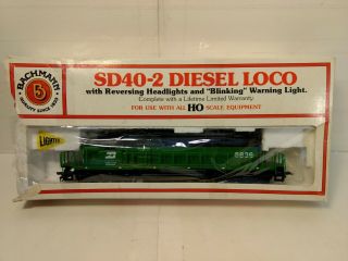 Bachmann Sd40 - 2 Diesel Loco Burlington Northern 6836 Ho Gauge Scale Tr950