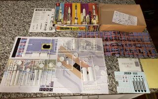 Amt Saturn V Rocket And Apollo Spacecraft Kit Incomplete