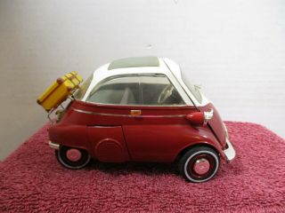 1/18 Scale Revell Red Bmw Isetta