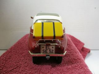 1/18 SCALE REVELL RED BMW ISETTA 2
