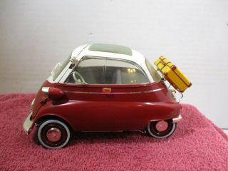 1/18 SCALE REVELL RED BMW ISETTA 3