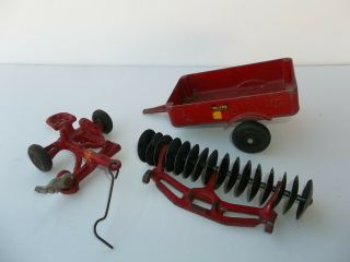 Vintage Oliver Farm Equipment Metal Toys Made In U.  S.  A.