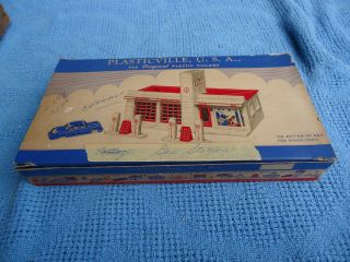 Plasticville O Scale Go - S Gas Station With Car In The Box