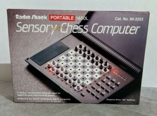 Radioshack Portable 1650l Sensory Chess Computer Vintage 1991