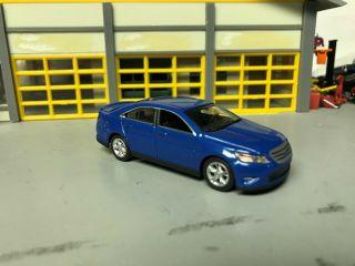 1/64 2012 Ford Taurus Sho In Blue/black Int/alloy Wheels /rubber Tires