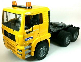 Bruder Man TGA 41.  440 Construction Yellow Toy Truck Rig (parts missing) 3